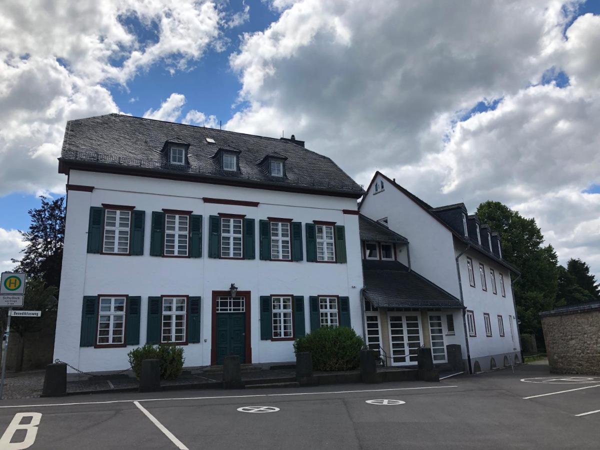 Kloster Steinfeld Gaestehaus Kall エクステリア 写真