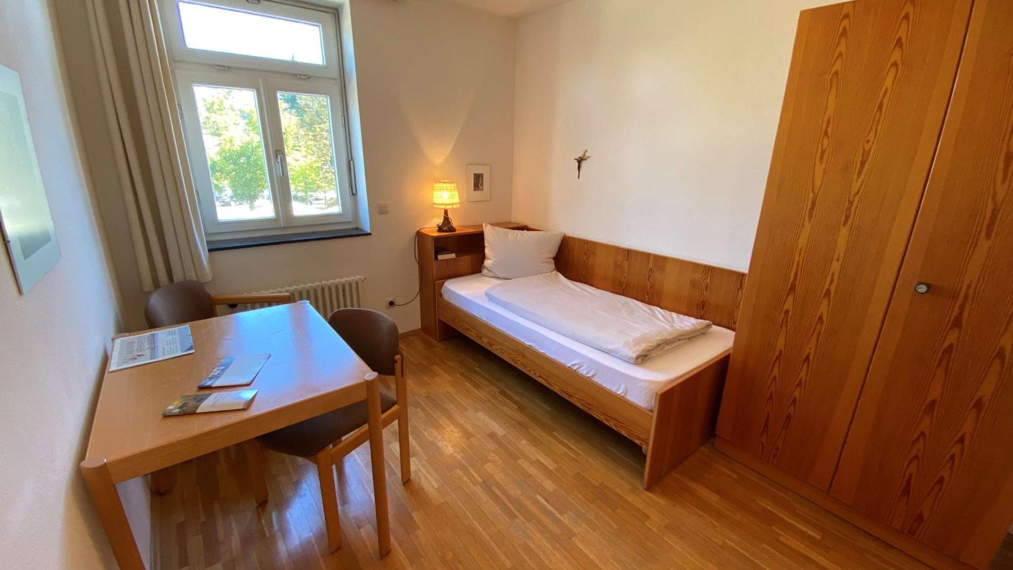 Kloster Steinfeld Gaestehaus Kall エクステリア 写真